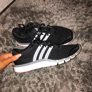 adidas black / pink woman’s size 8 sneakers
